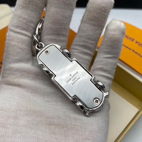 ブランドキーホルダー角部分ディテール